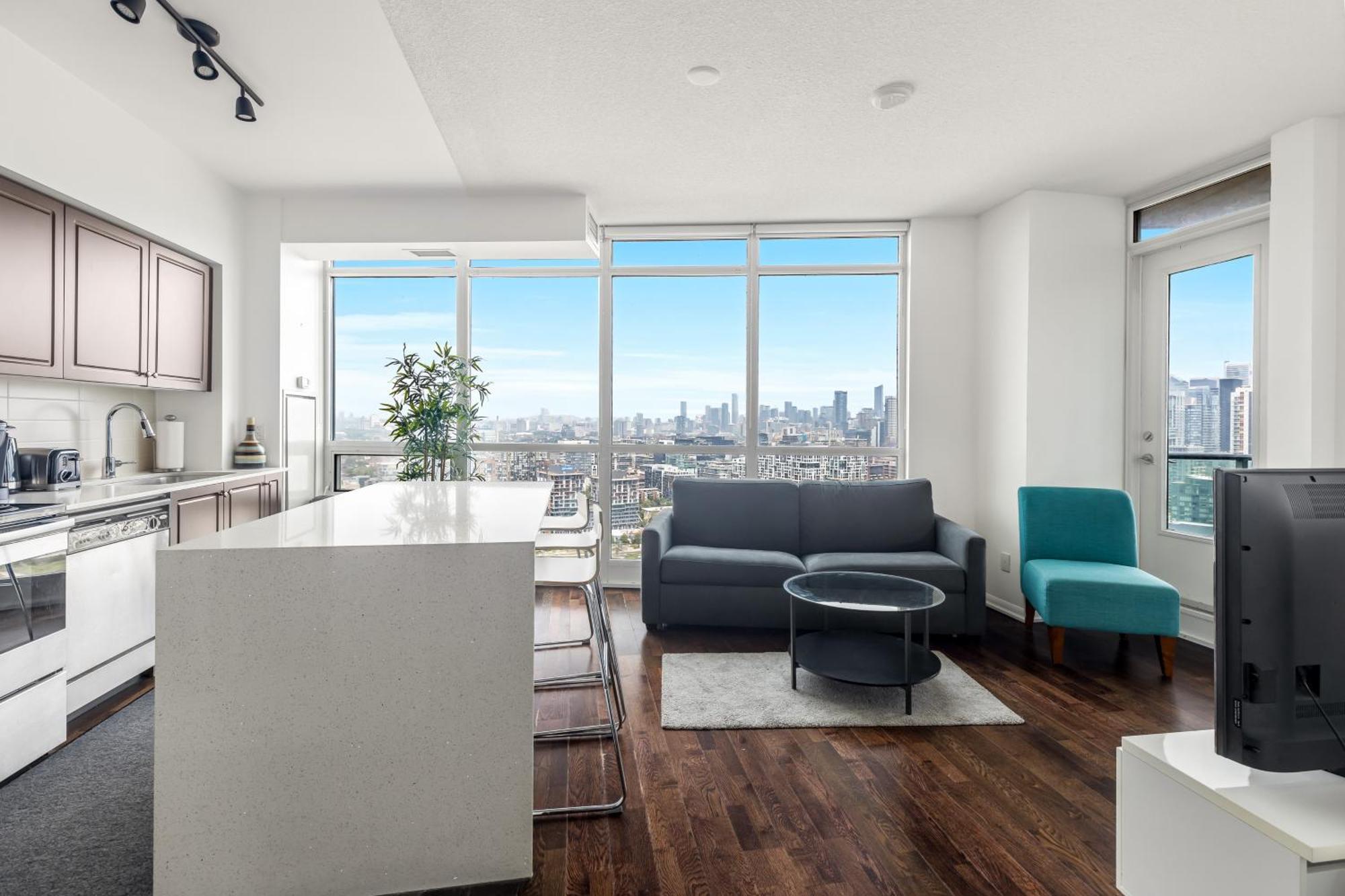 2 Bedroom Waterfront Condo Downtown W/ Free Parking Toronto Exterior photo
